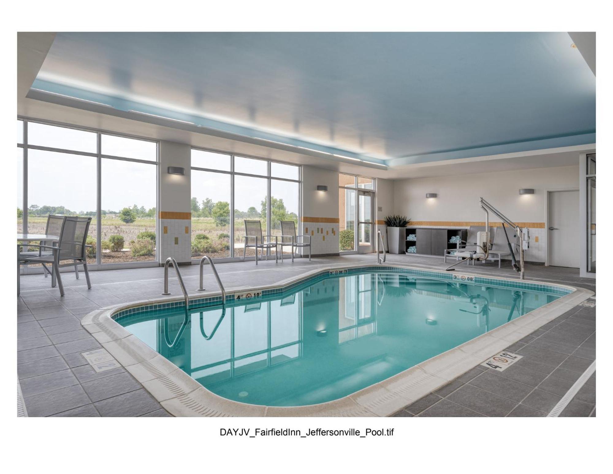 Fairfield Inn & Suites By Marriott Jeffersonville I-71 Ngoại thất bức ảnh