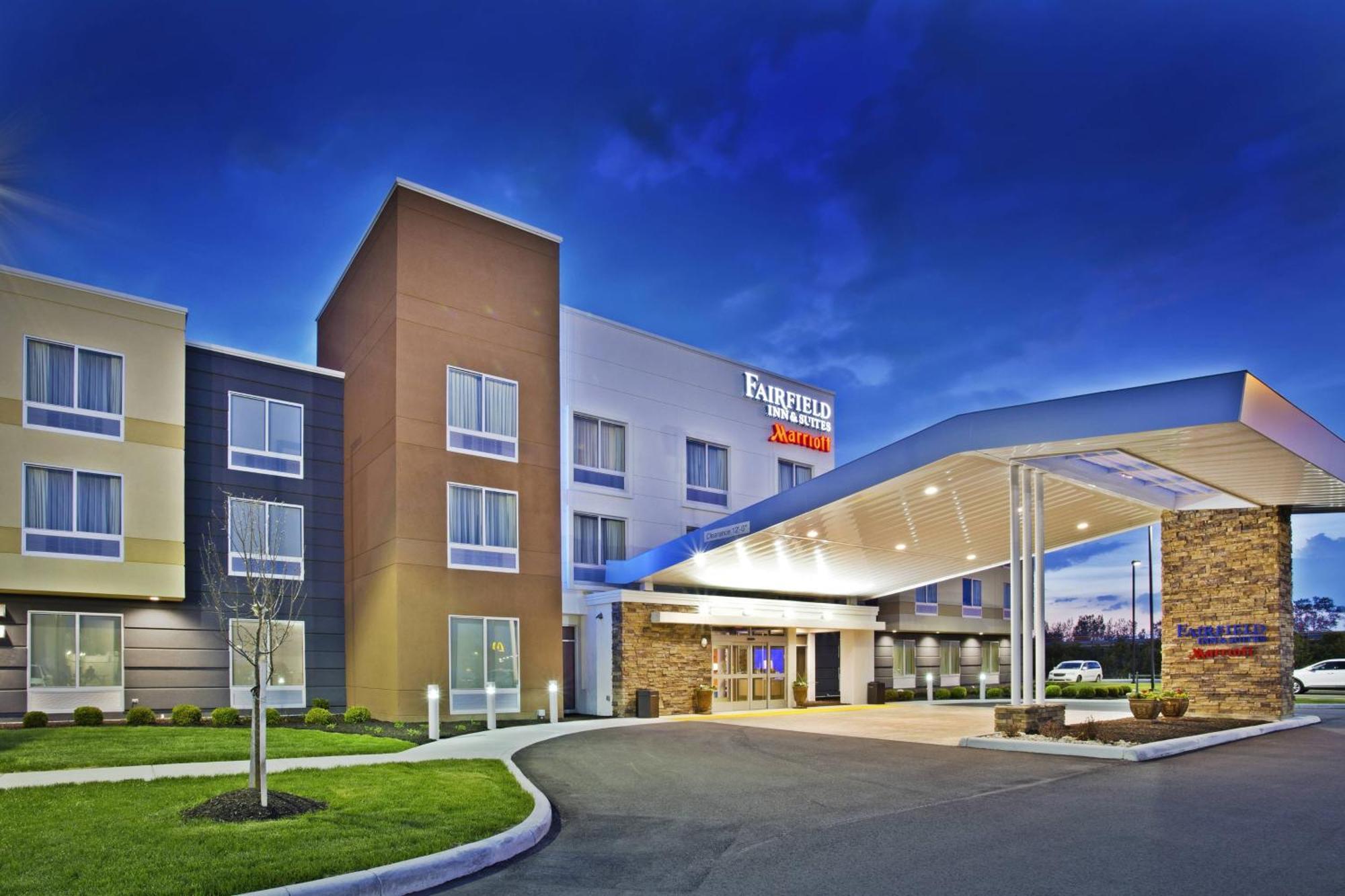 Fairfield Inn & Suites By Marriott Jeffersonville I-71 Ngoại thất bức ảnh
